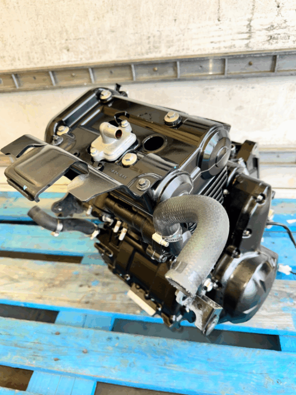 SILNIK KOMPLETNY KAWASAKI ER-6 ER6 VERSYS 650 15 r niski przebieg - obrazek 4