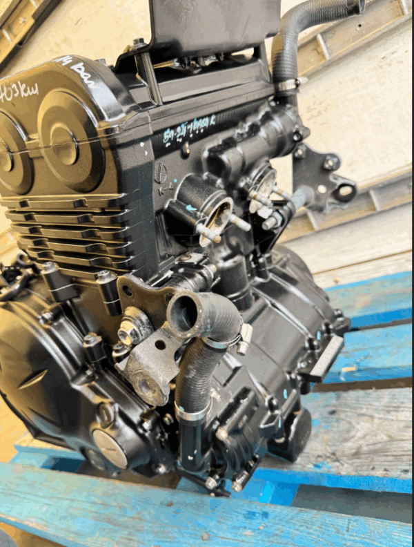 SILNIK KOMPLETNY KAWASAKI ER-6 ER6 VERSYS 650 15 r niski przebieg - obrazek 2
