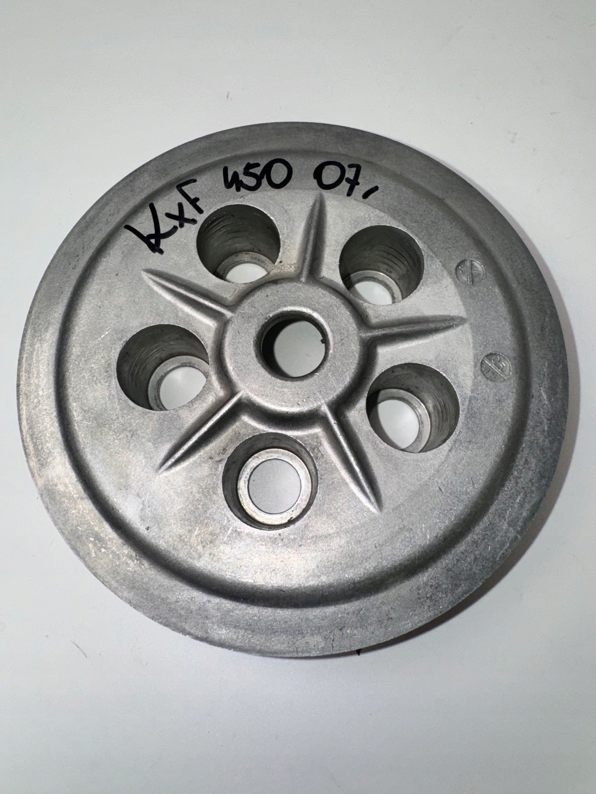15904561123